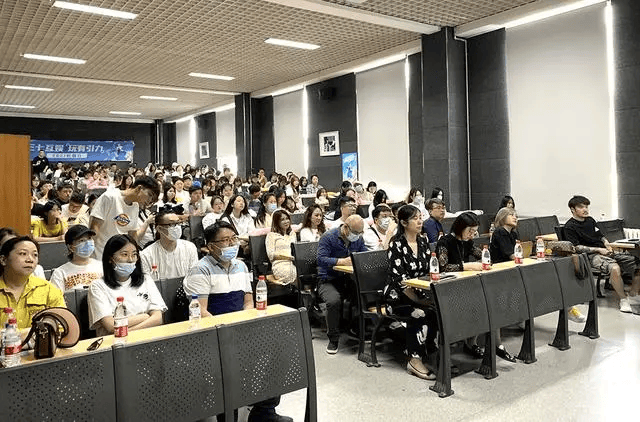 秋招火热进行中，一起来揭秘这家“玩心大厂”的人才发展底色